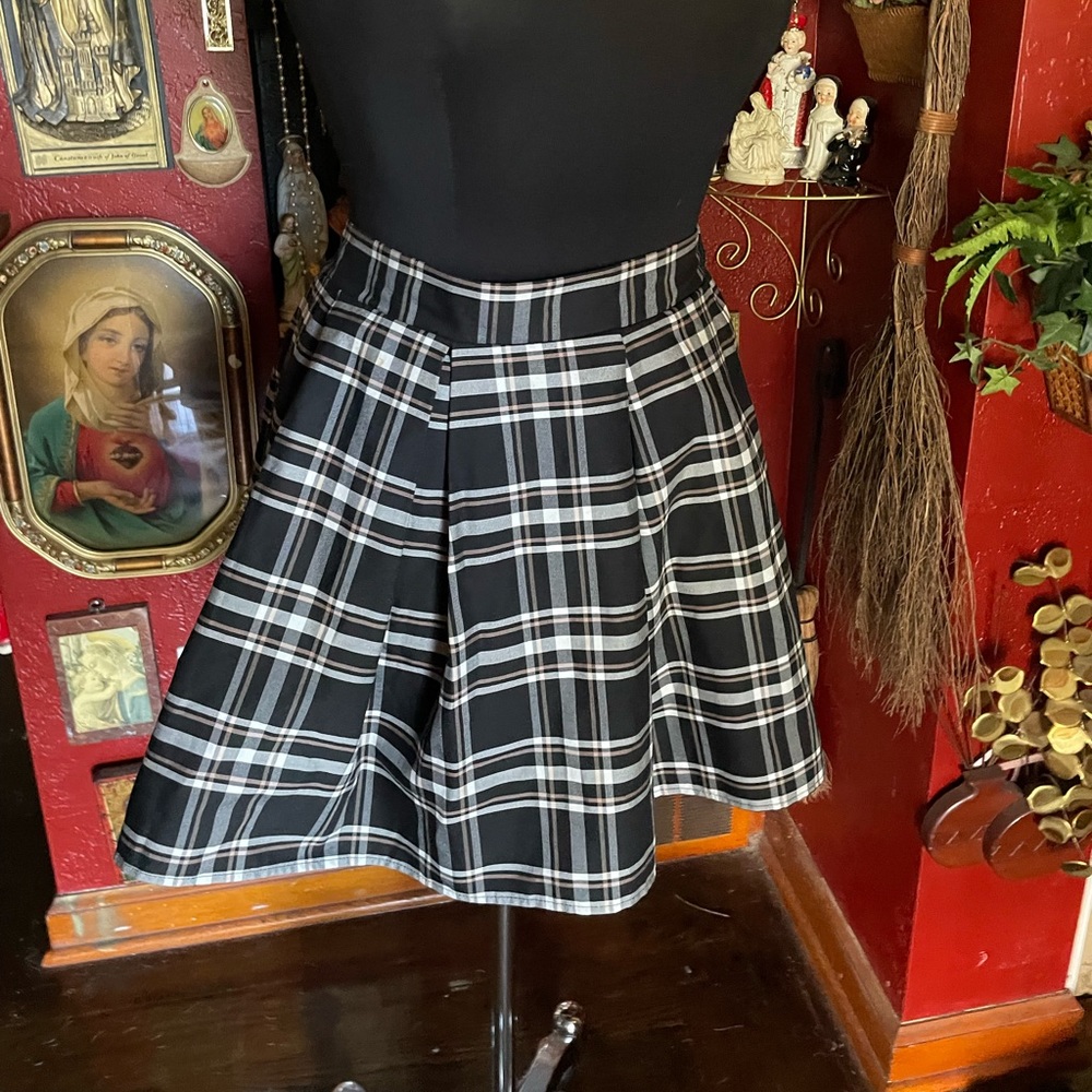 PUNYUS label plaid skirt